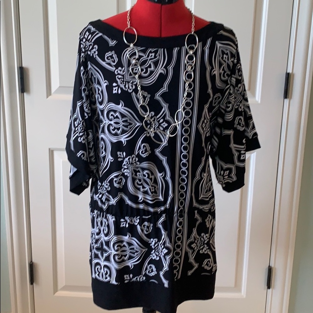 White House Black Market Tunic Top